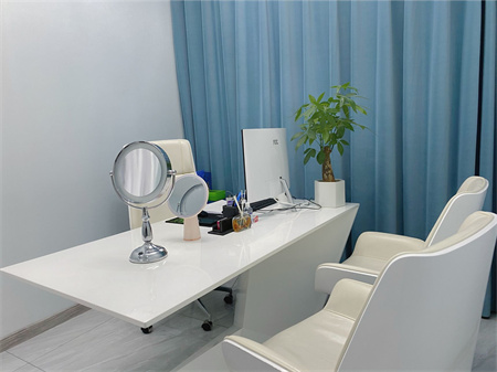 長(zhǎng)沙麗莎醫(yī)學(xué)美容門診部_咨詢室
