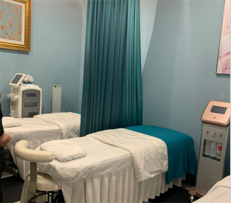 長春李曉光醫(yī)療美容診所_治療室