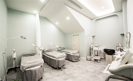 長春金羽醫(yī)療美容門診部