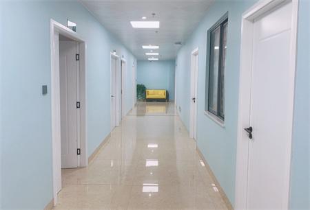 張掖羅虹霞醫(yī)療美容診所_過道