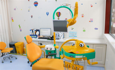 張掖康源口腔門(mén)診部_兒童診室