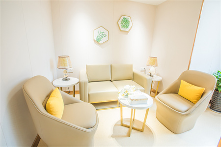 張掖華美醫(yī)療美容醫(yī)院_休息區(qū)