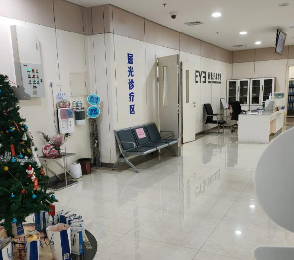 運(yùn)城愛爾眼科醫(yī)院_大廳