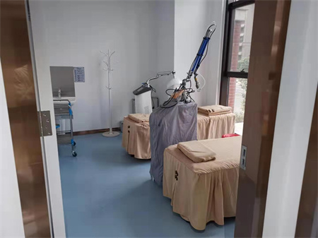 銀川英濤醫(yī)學整形美容診所_治療室