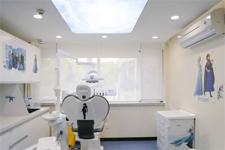 義烏吳文明口腔診所_矯正室