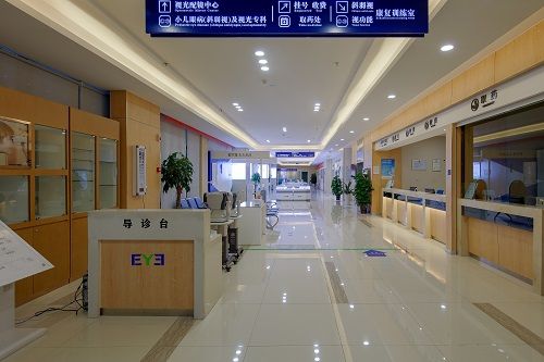 義烏愛(ài)爾眼科醫(yī)院_醫(yī)院一角