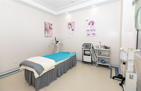 延吉尹世整形美容醫(yī)院_治療室