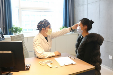 煙臺(tái)綠葉愛麗美醫(yī)療美容門診部_面部設(shè)計(jì)