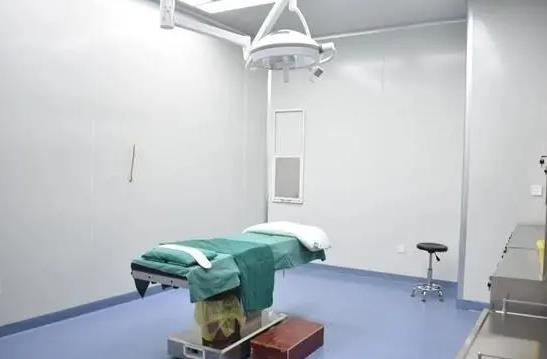 雅安鑫西華口腔整形醫(yī)院_手術(shù)室