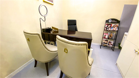 煙臺百黛劉芳醫(yī)療美容門診部_咨詢室