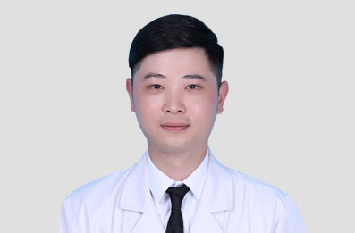 張鵬.jpg 張鵬.jpg