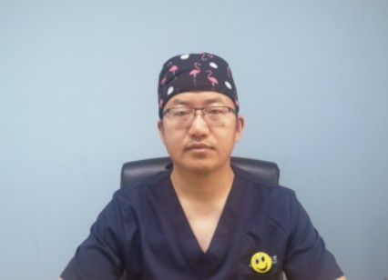 徐輝.jpg 徐輝.jpg