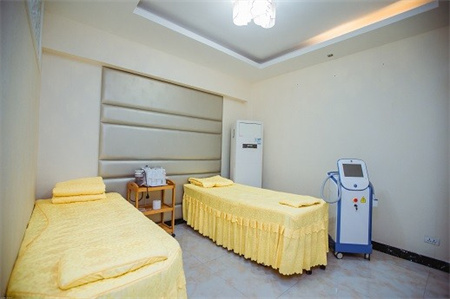 信陽禾美醫(yī)療美容門診部_治療室