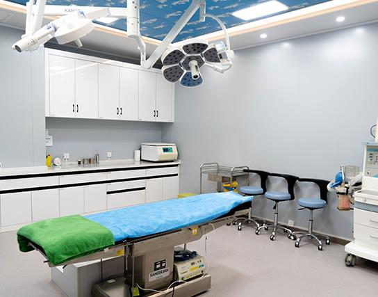 新鄉(xiāng)張存亮新機醫(yī)療美容門診部_手術(shù)室