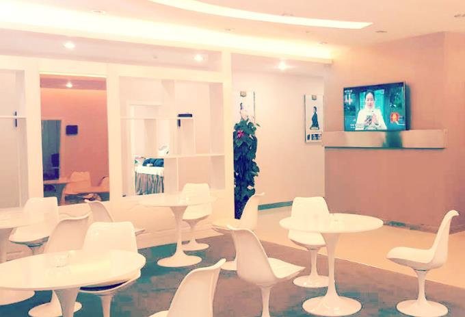 新疆大西北醫(yī)學(xué)美容醫(yī)院_大廳