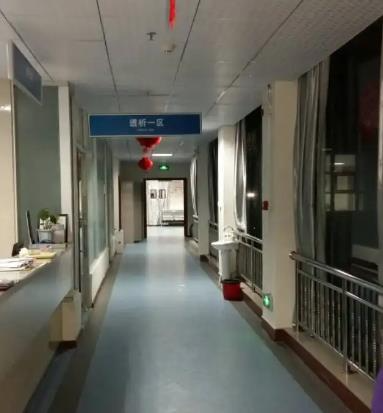 新鋼中心醫(yī)院燒傷整形科_醫(yī)院走廊