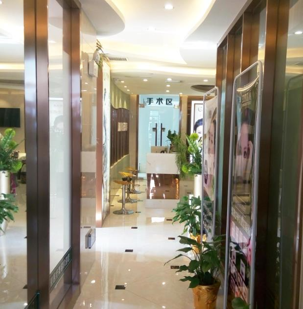 襄陽漢辰醫(yī)療美容門診部_手術(shù)室走廊