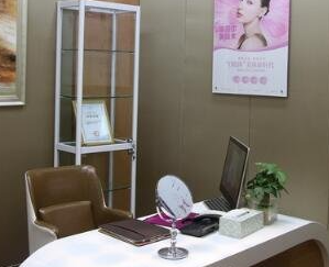 成都華爾倍麗醫(yī)療美容門診部_候診室