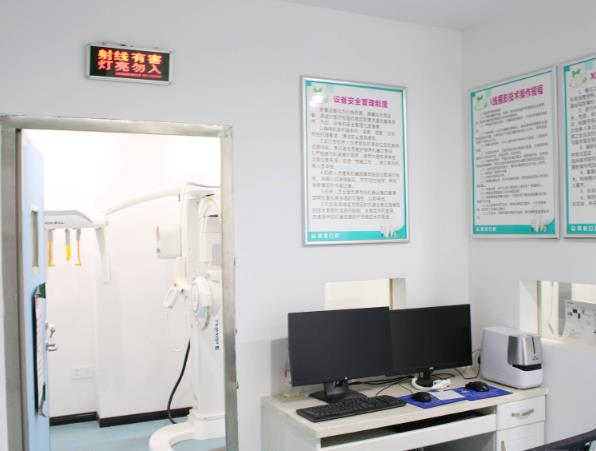 咸寧明亮口腔門(mén)診部_ct室