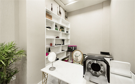 西寧恩喜(原創(chuàng)美)醫(yī)療美容診所_咨詢室