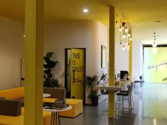 成都妍未來(lái)醫(yī)療美容門診部_大廳