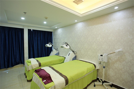 西安張鳳絲醫(yī)療美容診所_皮膚治療室