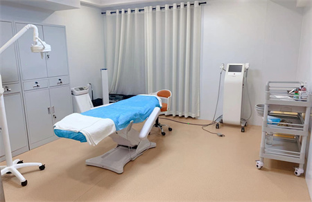 西安張鳳絲醫(yī)療美容診所_注射室