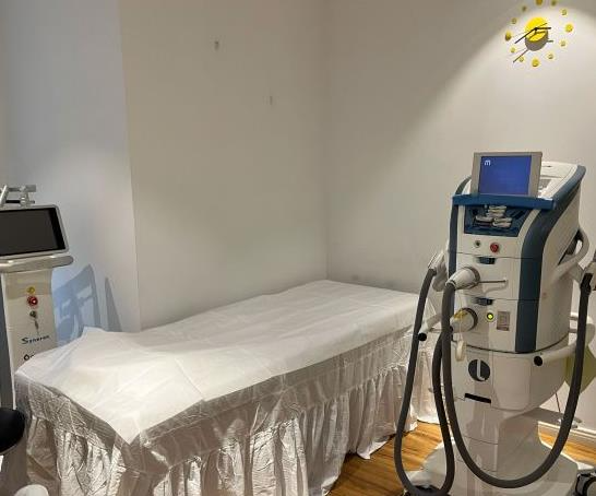 西安顏即(原顏術)醫(yī)療美容診所_皮膚治療室