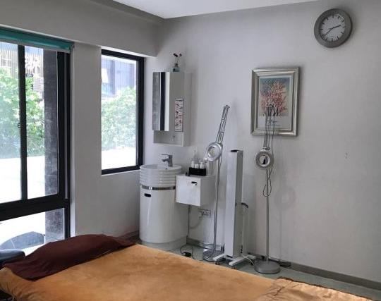 西安潘朵拉醫(yī)療美容門診部_皮膚治療室