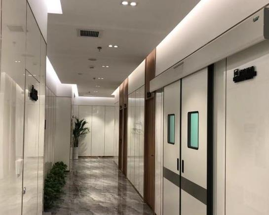 西安精銳植發(fā)醫(yī)療美容門診部_手術(shù)室過(guò)道