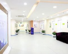 赤峰現(xiàn)代婦產(chǎn)醫(yī)院醫(yī)療美容科_大廳