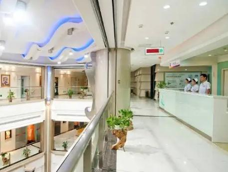 武漢愛思特整形美容醫(yī)院_二樓護士站