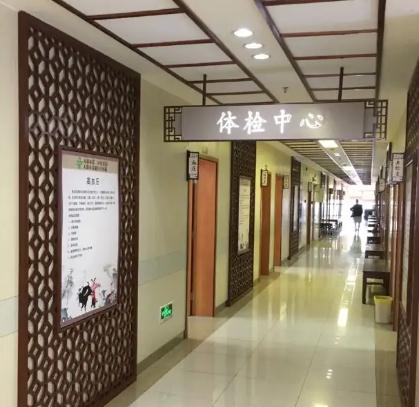 無錫市中醫(yī)醫(yī)院醫(yī)療美容科_走廊