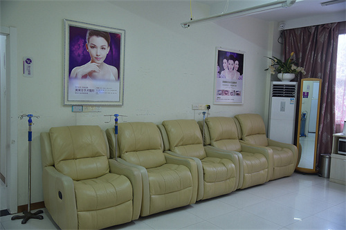無(wú)錫綠島醫(yī)學(xué)美容診所_輸液室
