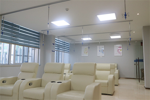 烏魯木齊慈善醫(yī)院整形美容科_輸液室