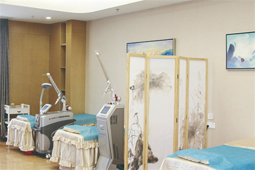 烏海李妍醫(yī)療美容診所_治療室