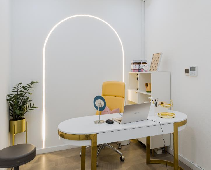 威海佳醫(yī)醫(yī)療美容門診部_咨詢室