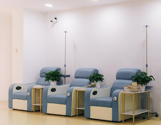 銅陵藝美人醫(yī)療美容門(mén)診部_輸液區(qū)