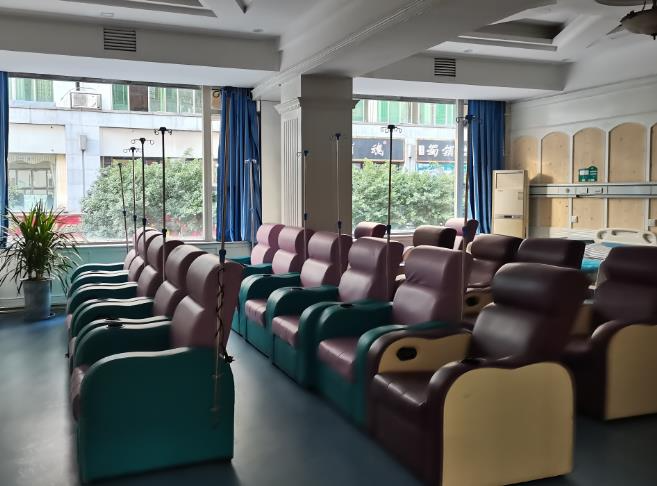 通江現(xiàn)黛整形美容醫(yī)院_輸液區(qū)