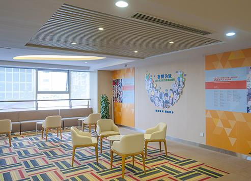 通化愛爾眼科醫(yī)院_等候區(qū)