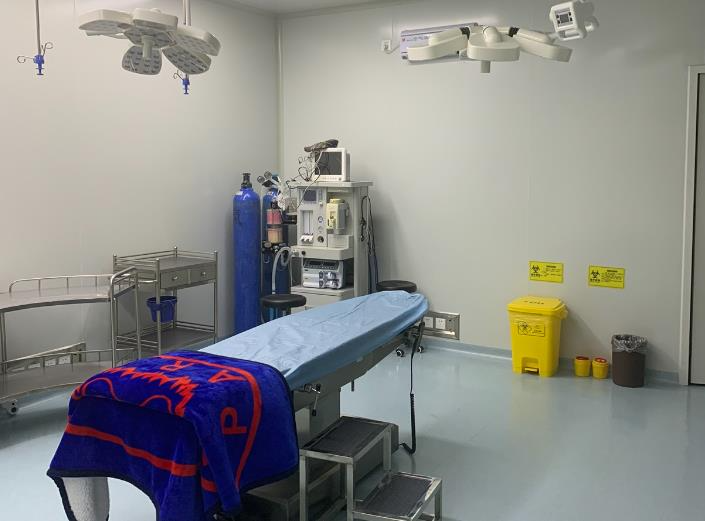 天津優(yōu)可麗醫(yī)療美容門(mén)診部_手術(shù)室