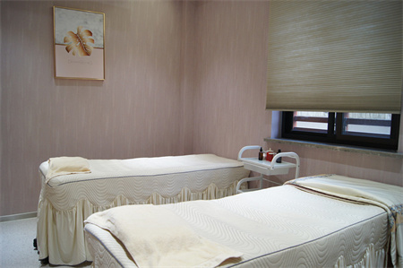 天津建民醫(yī)療美容診所_護(hù)理室