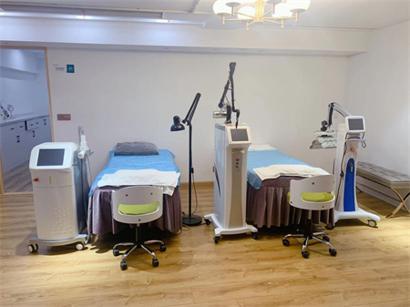 天津港匯醫(yī)療美容門診部_治療室