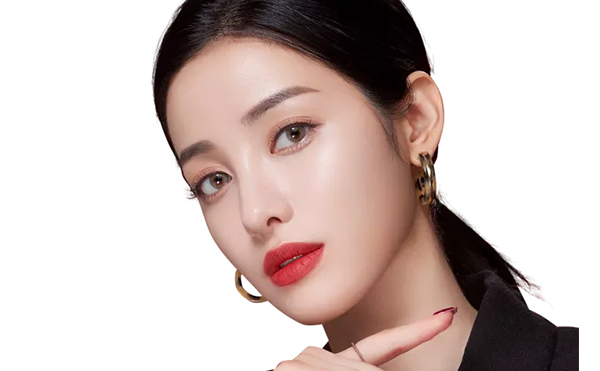 假體隆鼻多久可以完全消腫？有加快消腫的方法嗎