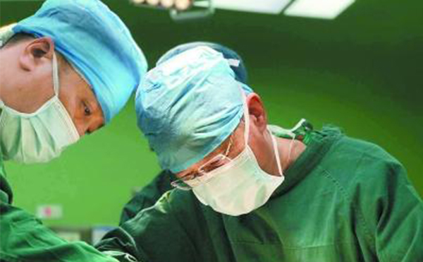 下巴整形手術(shù)痛嗎？需要多長(zhǎng)時(shí)間恢復(fù)