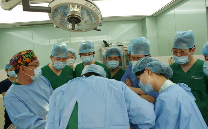 乳房整形大概需要多少費(fèi)用？乳房整形有什么后遺癥？