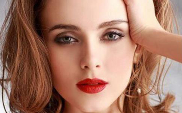 玻尿酸豐下巴效果好嗎？有沒有什么風(fēng)險