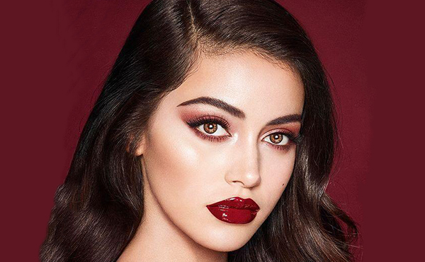 額頭皺紋的原因是什么？