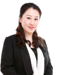 張?jiān)受?>
                            </a>
                        </div>
                        <div>
                            <a href=